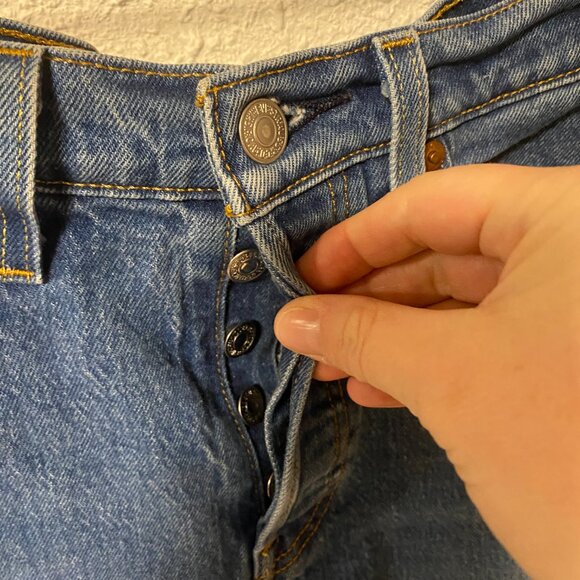 Women Levis Premium 501 Cropped Straight Button Fly Jeans Raw Hem Blue 27x28 - Picture 2 of 9